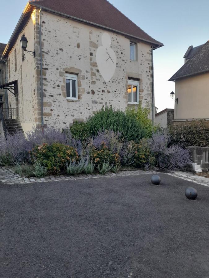 Maison En Ville Avec Terrasse Ensoleillee Et Wi-Fi Magnac-Laval 外观 照片